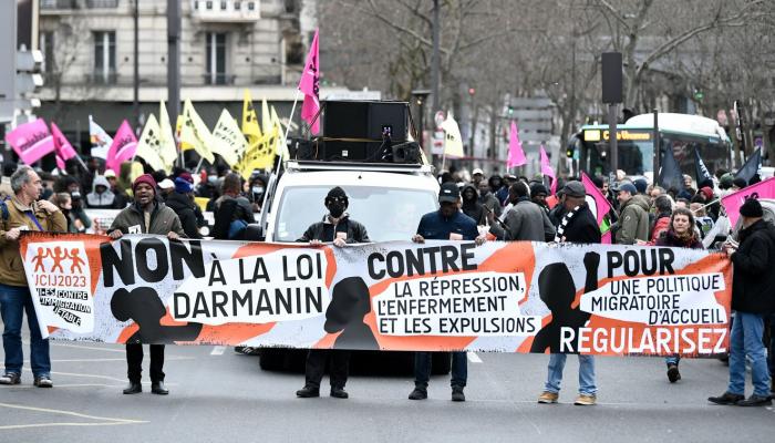 Des manifestations à Paris, Lyon et Marseille contre la future loi sur l'immigration