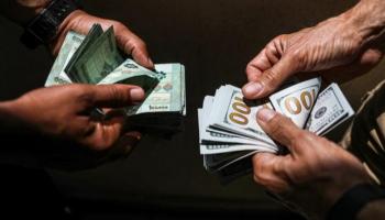 تعاملات الدولار الأمريكي في لبنان - أرشيفية