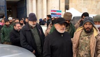 قاآني خلال زيارة لموقع الزلزال في سوريا – وسائل إعلام إيرانية