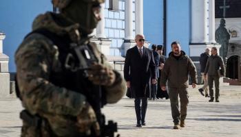 بايدن في أوكرانيا