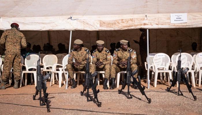 Le Burkina Faso va recruter exceptionnellement 5000 militaires
