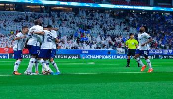 الهلال ضد الدحيل 