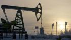 مناورة روسيا في أزمة النفط.. موسكو تلوح بـ"500 ألف برميل"