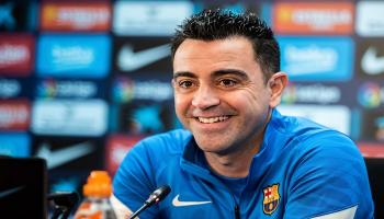 تشافي هيرنانديز مدرب برشلونة