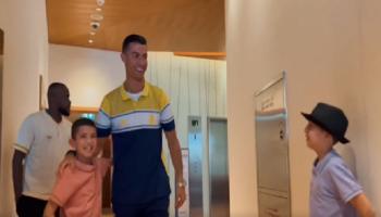 الطفل السوري مع كريستيانو رونالدو