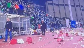 أحداث الشغب في مباراة العهد والأنصار