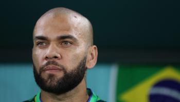 داني ألفيس في السجن