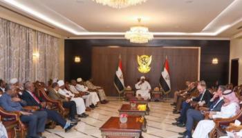 جانب من اجتماع القوى السياسية السودانية في بيت الضيافة