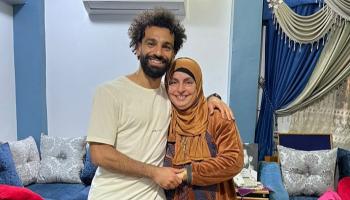 محمد صلاح مع والدته