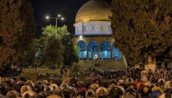 المسجد الأقصى يستقبل مئات آلاف المصلين أسبوعيا في رمضان- أرشيفية