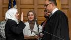  به قرآن سوگند یاد کرد؛ یک زن سوری اولین قاضی محجبه در آمریکا شد (+تصاویر)