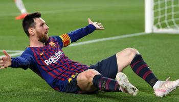 ليونيل ميسي لاعب برشلونة الأسبق