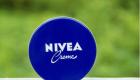 Tiktok : De la crème Nivea dans les cheveux . Pourquoi ? 