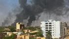 مطاردة "كسرة خبز" بين الانفجارات.. سودانيون يستأنسون "حرب المدن"