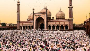 ما هو حكم صلاة الجمعة يوم العيد
