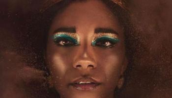 لقطة من فيلم الملكة كليوباترا على نتفليكس