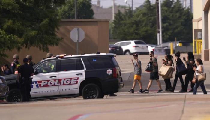 Un tireur tue huit personnes dans un centre commercial au Texas