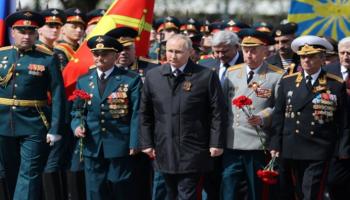 احتفال سابق لبوتين بيوم النصر -أرشيفية  