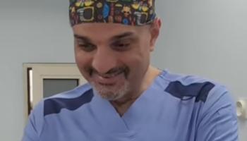 لقطة من الفيديو للطبيب المصري 