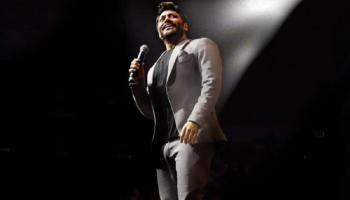 تامر حسني أثناء الحفل