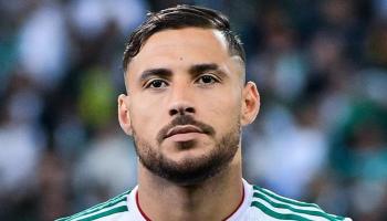 يوسف بلايلي نجم منتخب الجزائر 