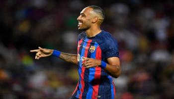 بيير إيميريك أوباميانغ مهاجم برشلونة السابق