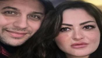 مصطفى قمر وزوجته