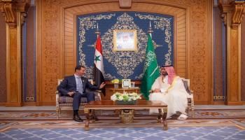 جانب من لقاء ولي عهد السعودية والرئيس السوري على هامش قمة جدة
