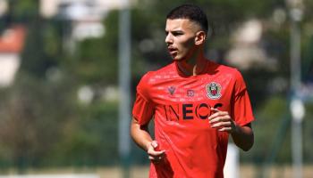 بدر الدين بوعناني لاعب منتخب الجزائر