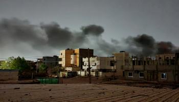 تصاعد الدخان في جنوب الخرطوم