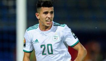 يوسف عطال لاعب منتخب الجزائر