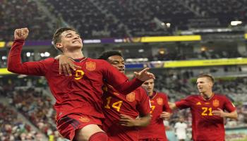 غافي نجم برشلونة بقميص منتخب إسبانيا