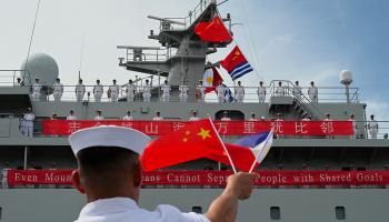 Visite d’un navire-école de la marine chinoise aux Philippines