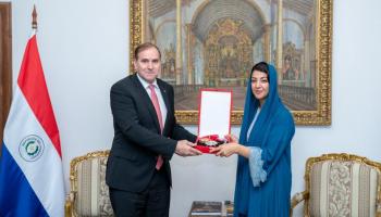 ريم الهاشمي تحصل على وسام الاستحقاق الوطني لبارغواي