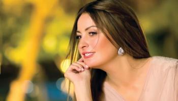 الفنانة نيرمين الفقي 