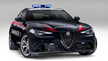 ألفا روميو Giulia Quadrifoglio