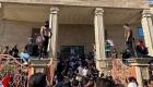یورش تظاهرکنندگان خشمگین عراقی به سفارت سوئد در بغداد (+ویدئو)