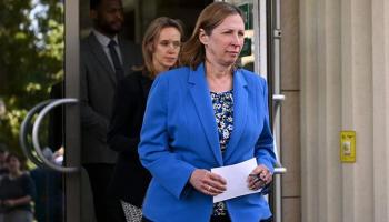 السفيرة الأمريكية بموسكو لين تراسي