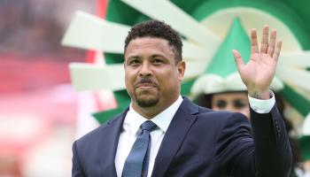 البرازيلي رونالدو رئيس نادي بلد الوليد الإسباني