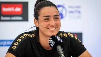 القنوات الناقلة لمباراة انس جابر