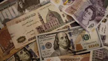 عملات مصرية ودولار أمريكي - أرشيفية