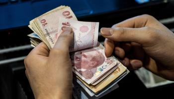 عملات ورقية من الليرة التركية - أرشيفية