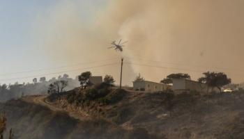  l'île de Rhodes dévorée par les flammes