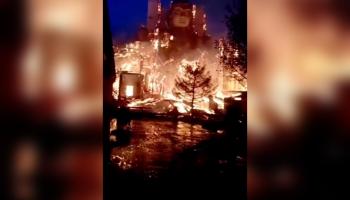 مجسمه غول‌پیکر بودا در چین آتش گرفت (+ویدئو)