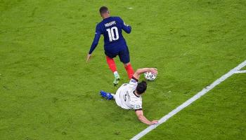 هوميلز ومبابي