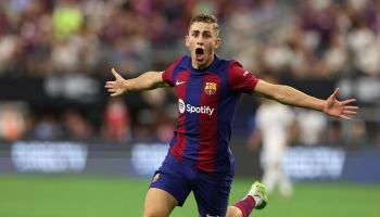 فيرمين لوبيز لاعب برشلونة