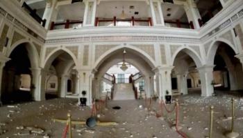 مشهد من الدمار داخل القصر الرئاسي بالخرطوم
