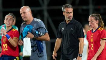 إقالة مدرب منتخب إسبانيا للسيدات