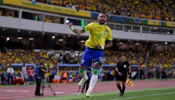 نيمار دا سيلفا لاعب منتخب البرازيل