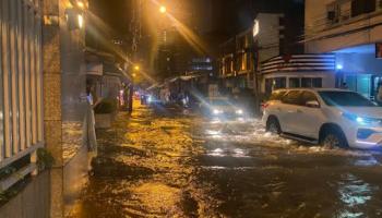 Thaïlande : Des pluies torrentielles inondent le marché de Bangkok